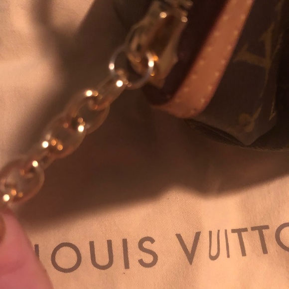 Authentic Louis Vuitton Tivoli GM - Picture 4 of 8